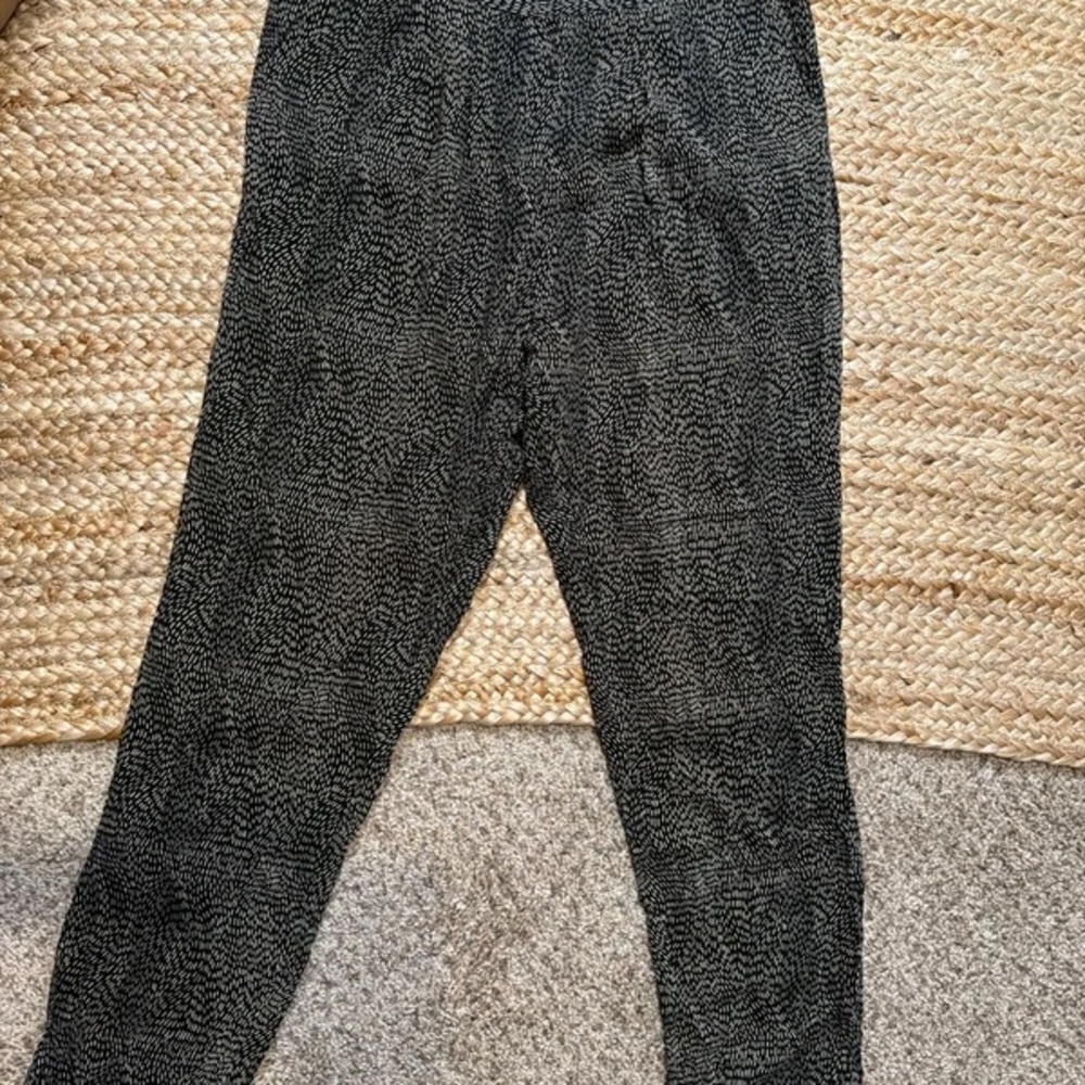 H&M Black Speckled Skinny Jogger Pants